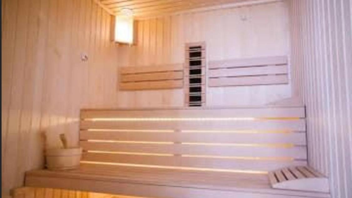 Apartament Rebeca Lux By Alezzi Beach Resort Năvodari Eksteriør bilde