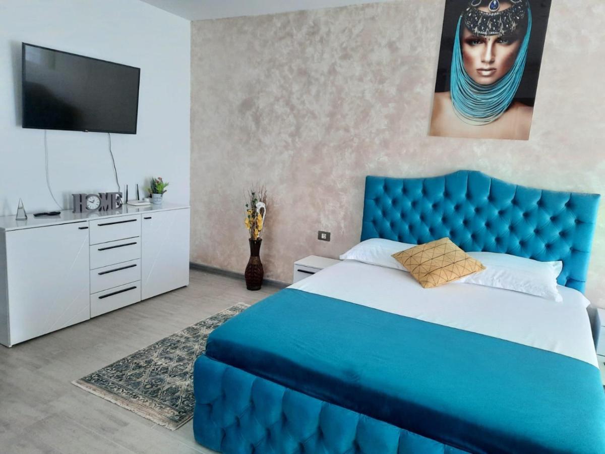 Apartament Rebeca Lux By Alezzi Beach Resort Năvodari Eksteriør bilde
