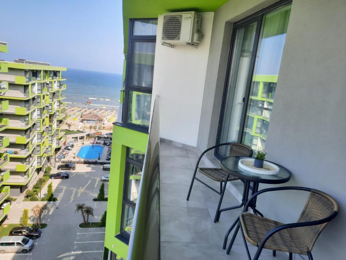 Apartament Rebeca Lux By Alezzi Beach Resort Năvodari Eksteriør bilde