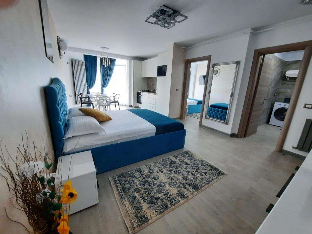 Apartament Rebeca Lux By Alezzi Beach Resort Năvodari Eksteriør bilde