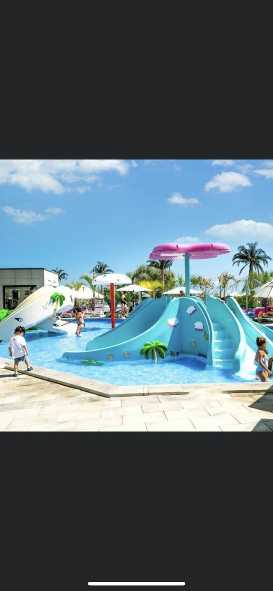 Apartament Rebeca Lux By Alezzi Beach Resort Năvodari Eksteriør bilde